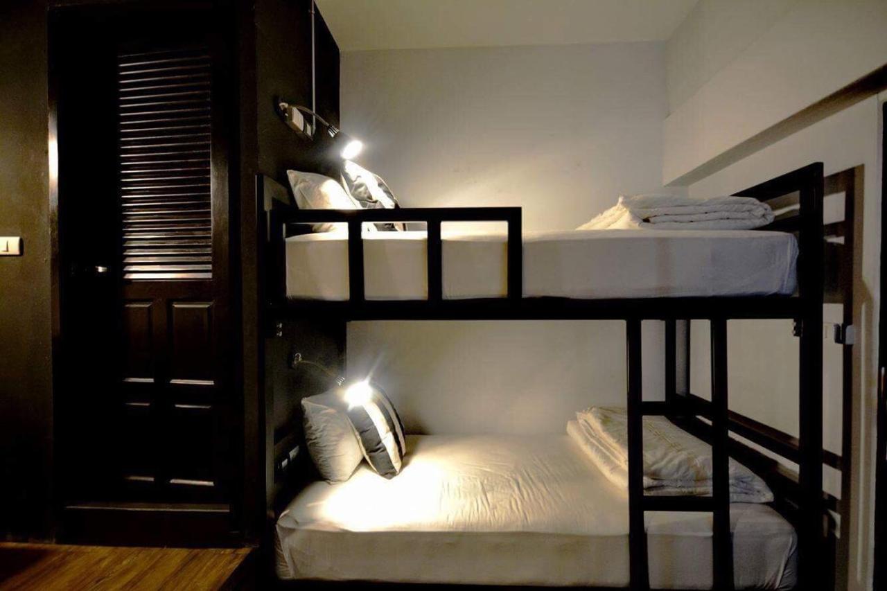 Strips The Poshtel Hostel เชียงใหม่ ภายนอก รูปภาพ